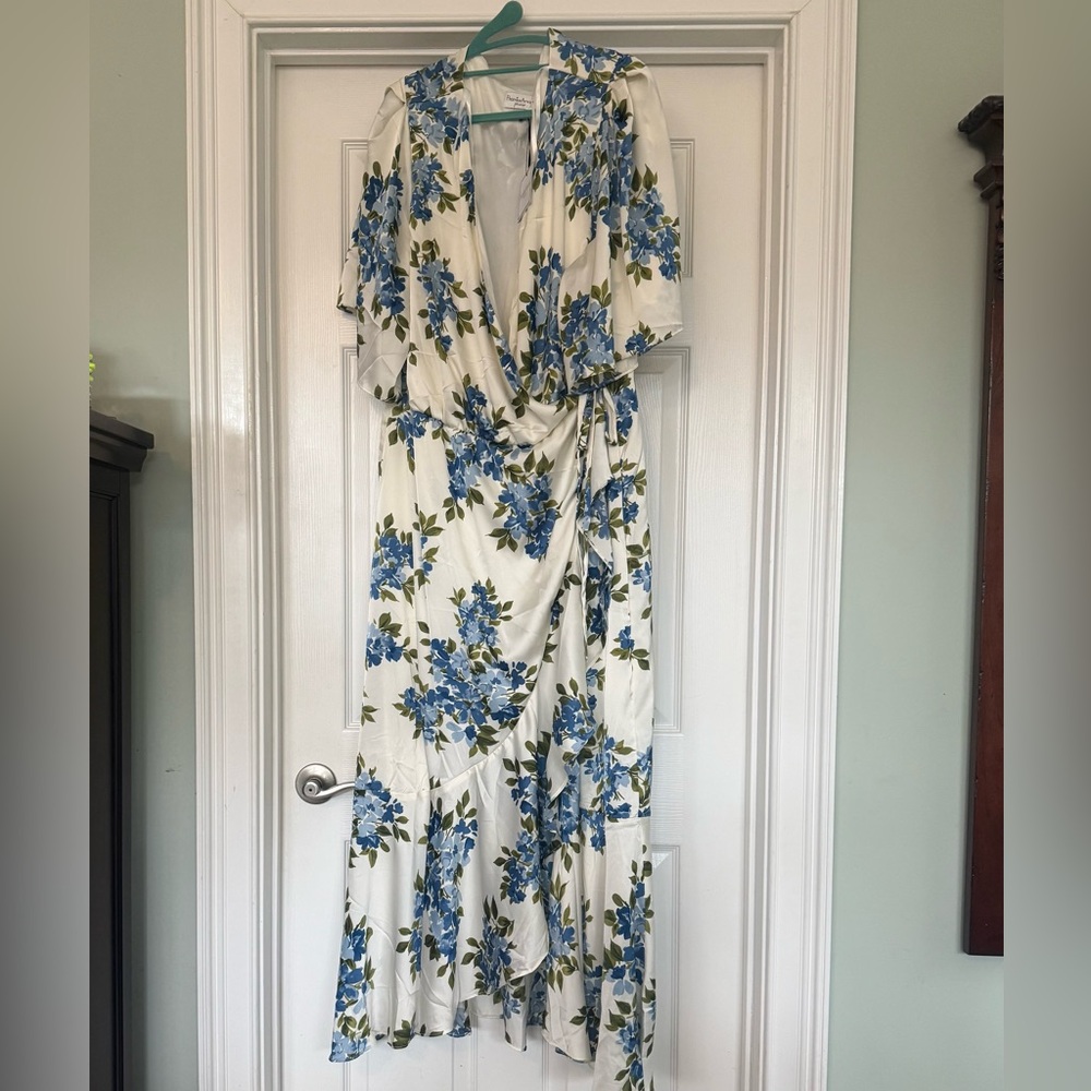 Premier amour womens floral wrap dress, new, size 22